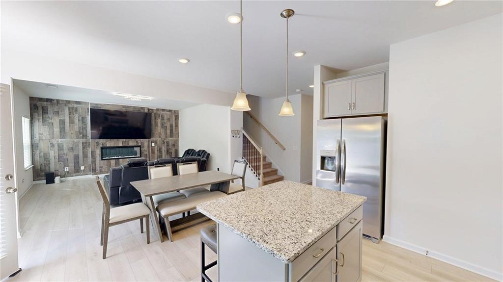 662 Blackshear Trl Property Photo 8