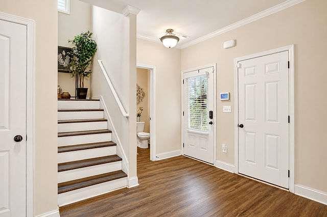 2032 Bridgewater Pass Property Photo 6