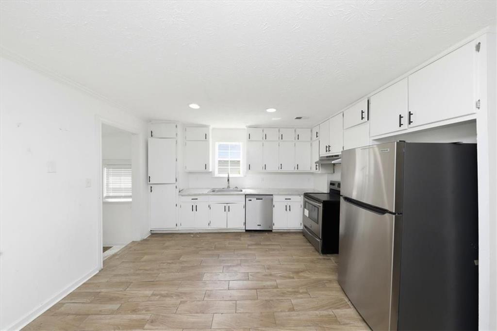 6326 Steepleridge Court Property Photo 5