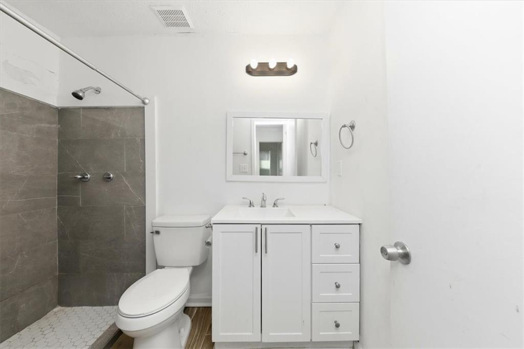 6326 Steepleridge Court Property Photo 19