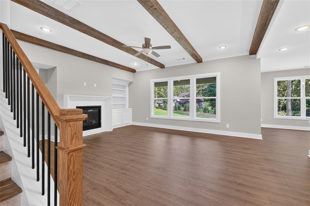 4767 E Reed Road Property Photo 5