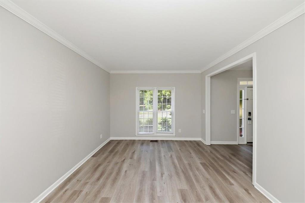 245 St Martins Drive Se Property Photo 12