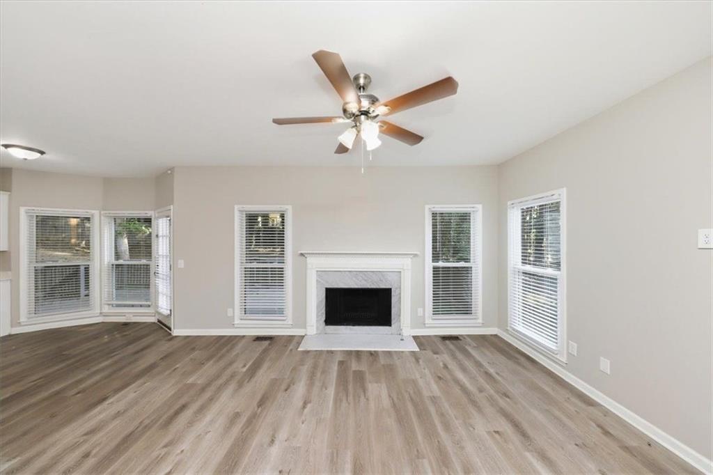 245 St Martins Drive Se Property Photo 14