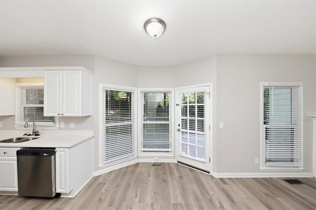 245 St Martins Drive Se Property Photo 16