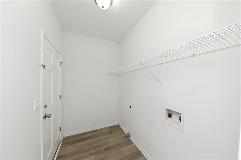 245 St Martins Drive Se Property Photo 20