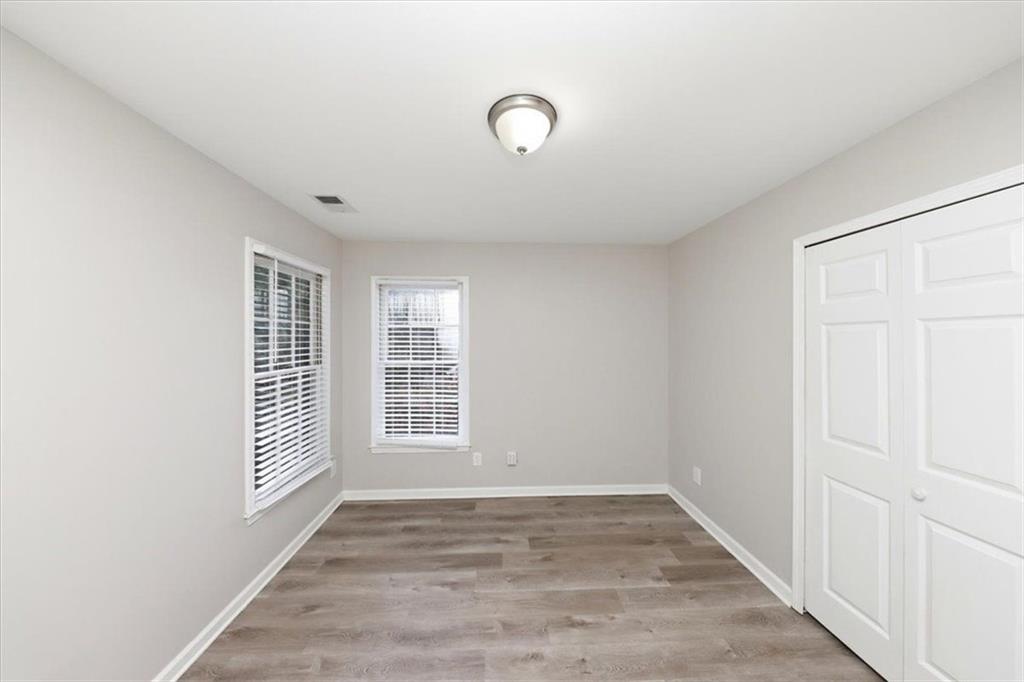 245 St Martins Drive Se Property Photo 26
