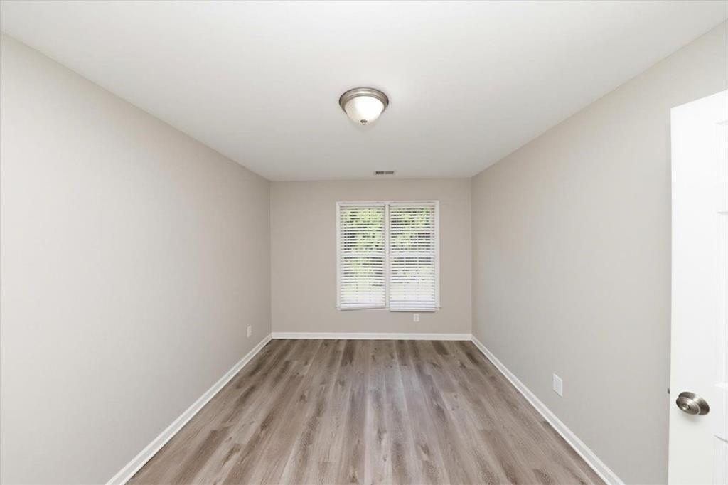 245 St Martins Drive Se Property Photo 28