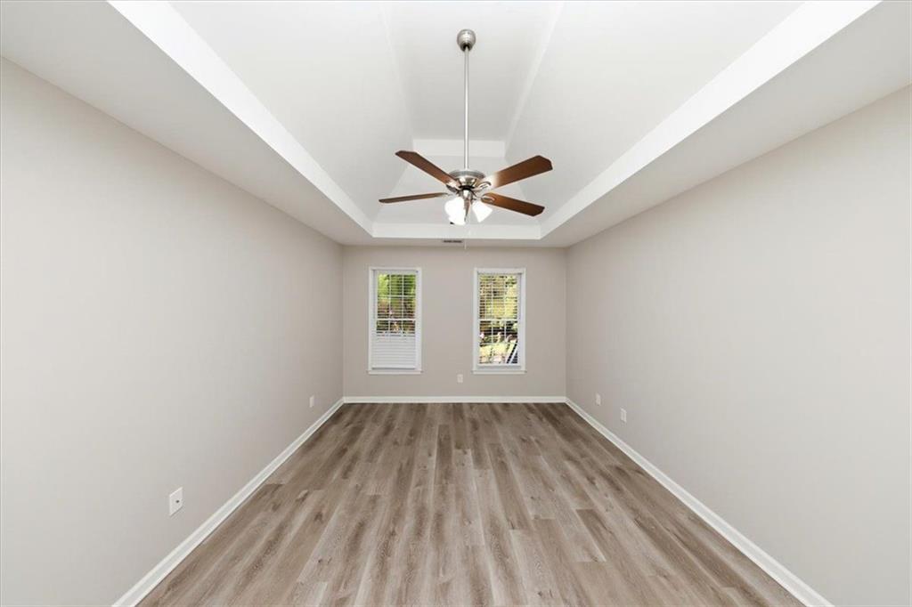 245 St Martins Drive Se Property Photo 31