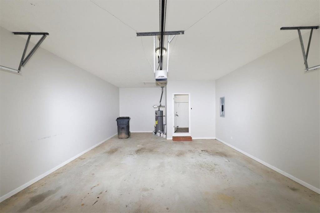 245 St Martins Drive Se Property Photo 39