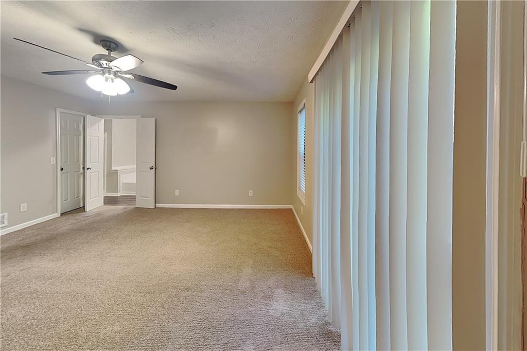 4841 Chapelle Court Property Photo 5