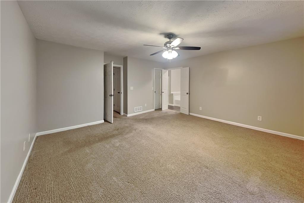 4841 Chapelle Court Property Photo 6
