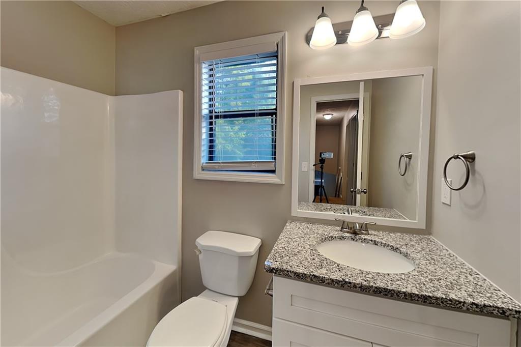 4841 Chapelle Court Property Photo 11