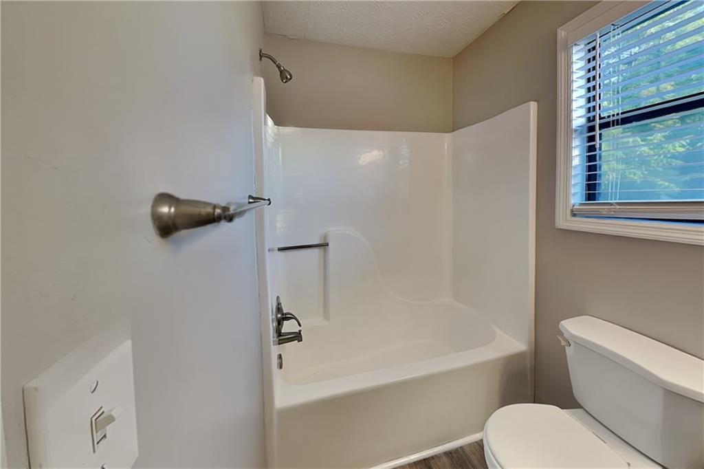 4841 Chapelle Court Property Photo 12