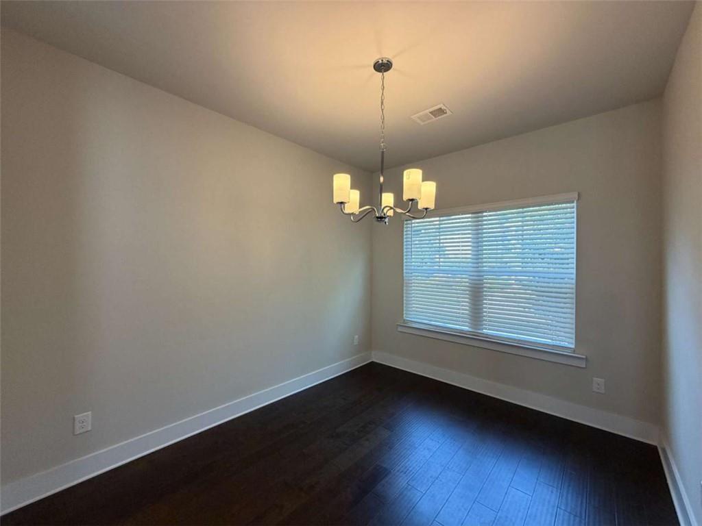 3782 Oxford Circle Property Photo 3