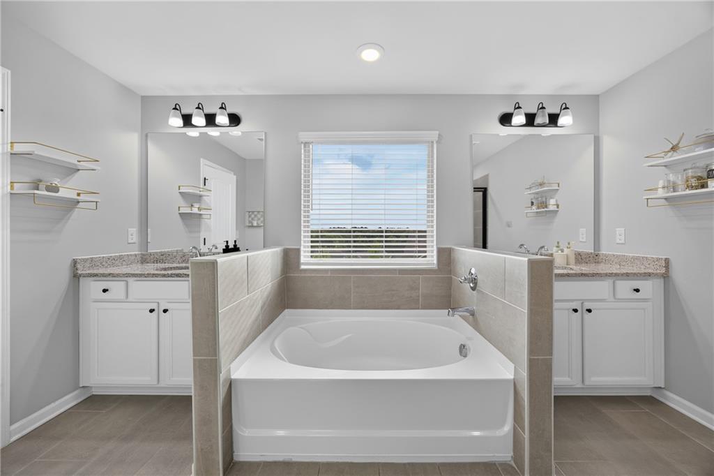 4903 Elm Leaf Drive Sw Property Photo 16