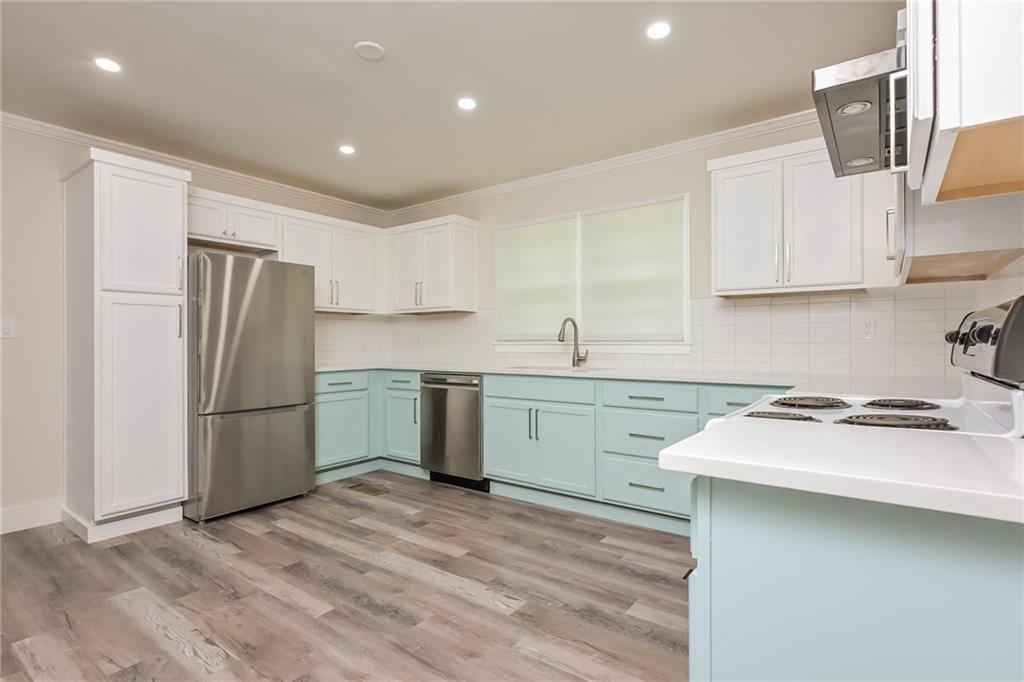 3662 Brownley Drive Property Photo 10