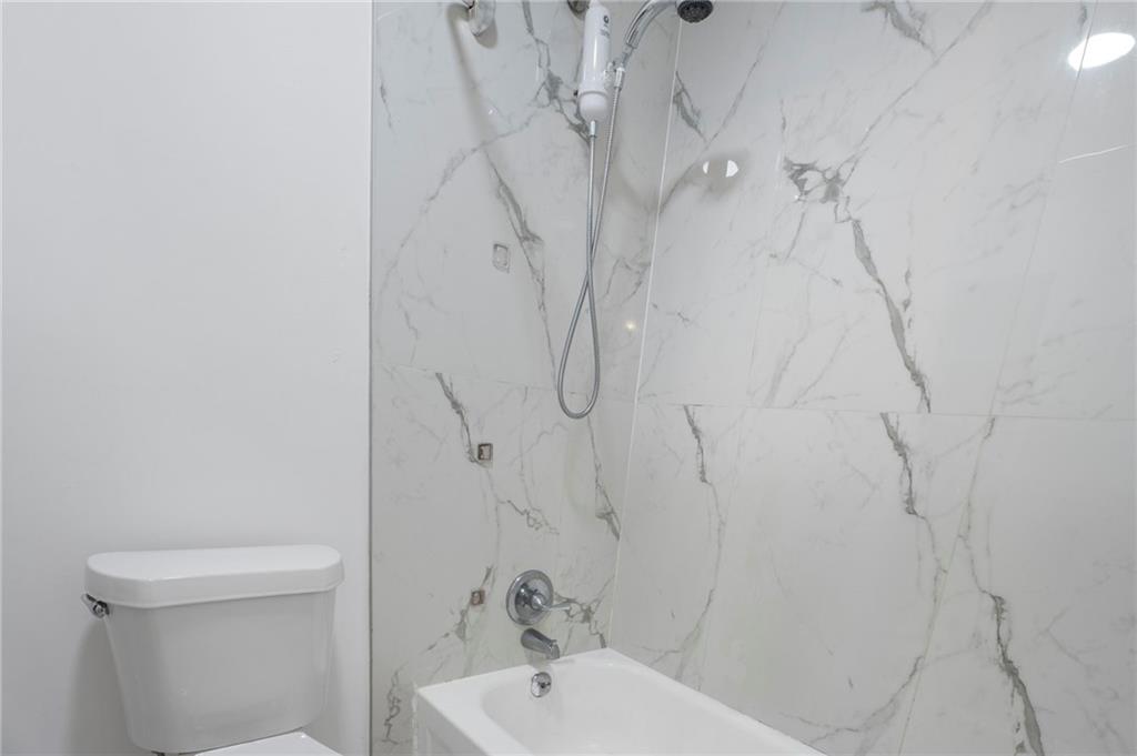 6390 Hawthorne Terrace Property Photo 14