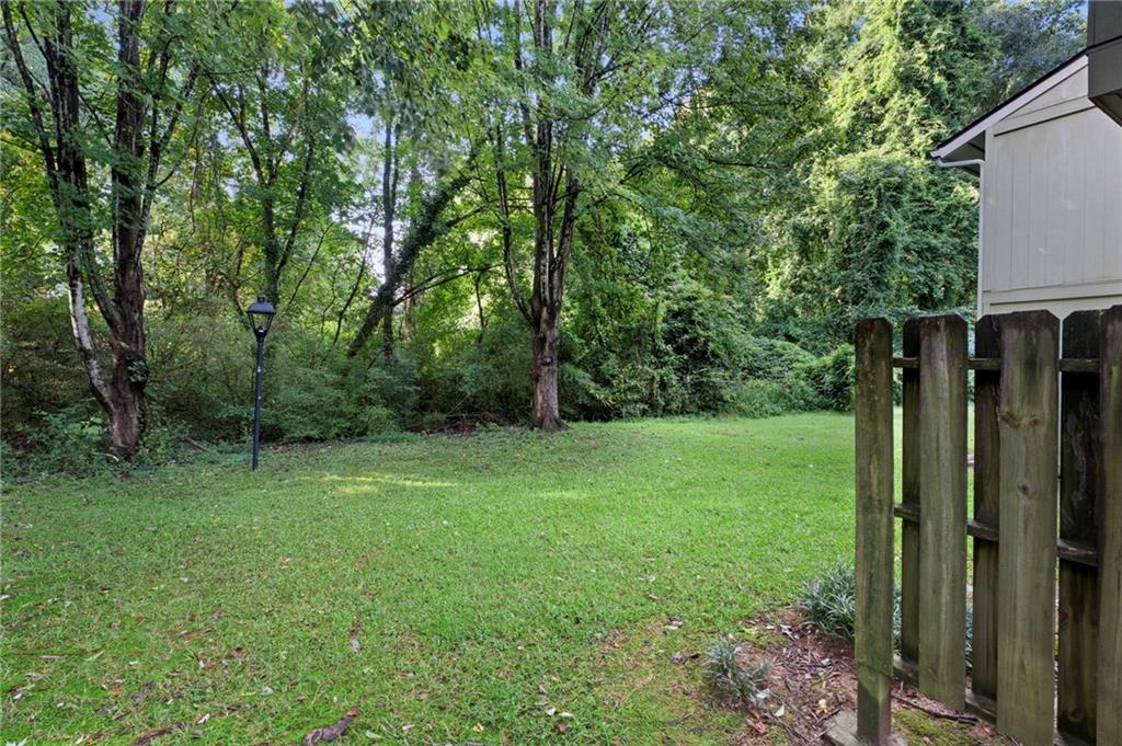 6390 Hawthorne Terrace Property Photo 18
