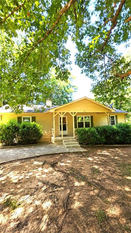 208 Lakeview Drive Property Photo 1