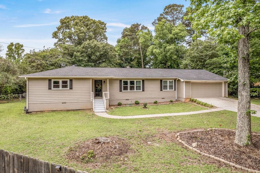 25 Pine Chase Drive Property Photo 1