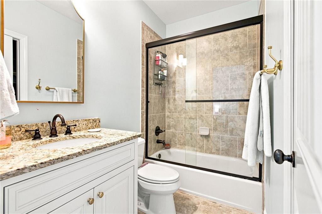 2202 Crimson King Drive Property Photo 64