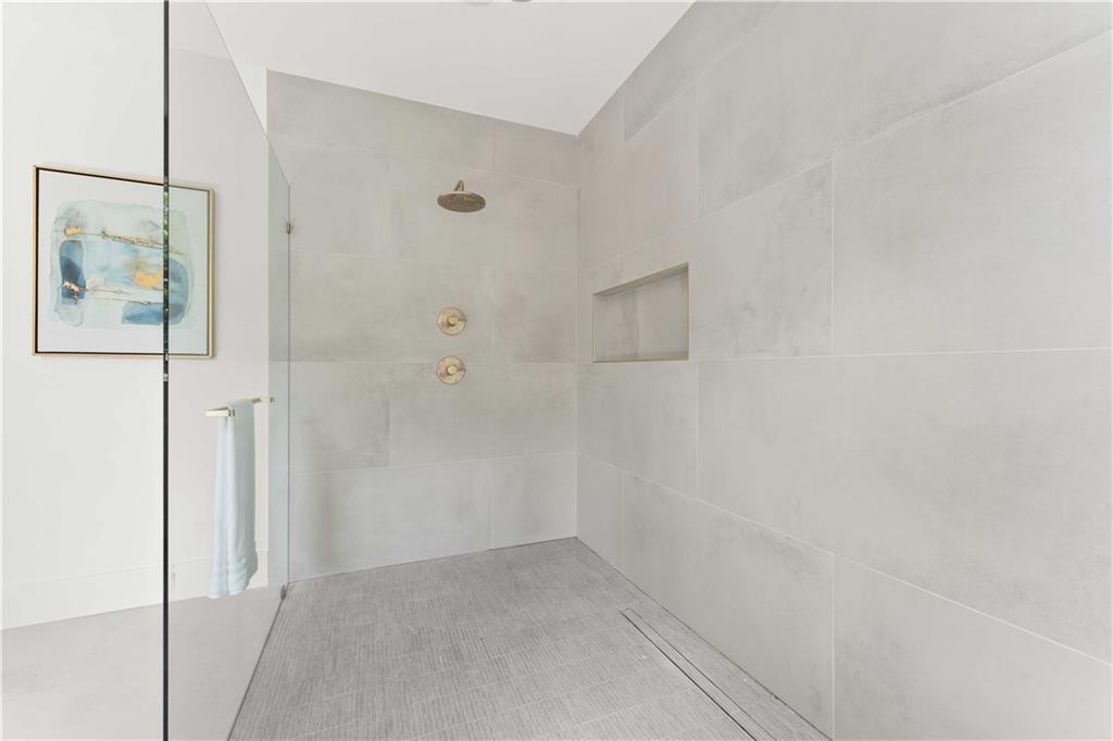 31 Walthall Se Property Photo 23
