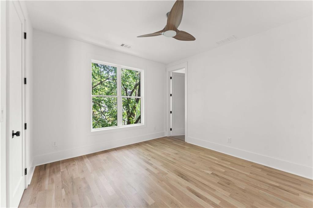 31 Walthall Se Property Photo 27