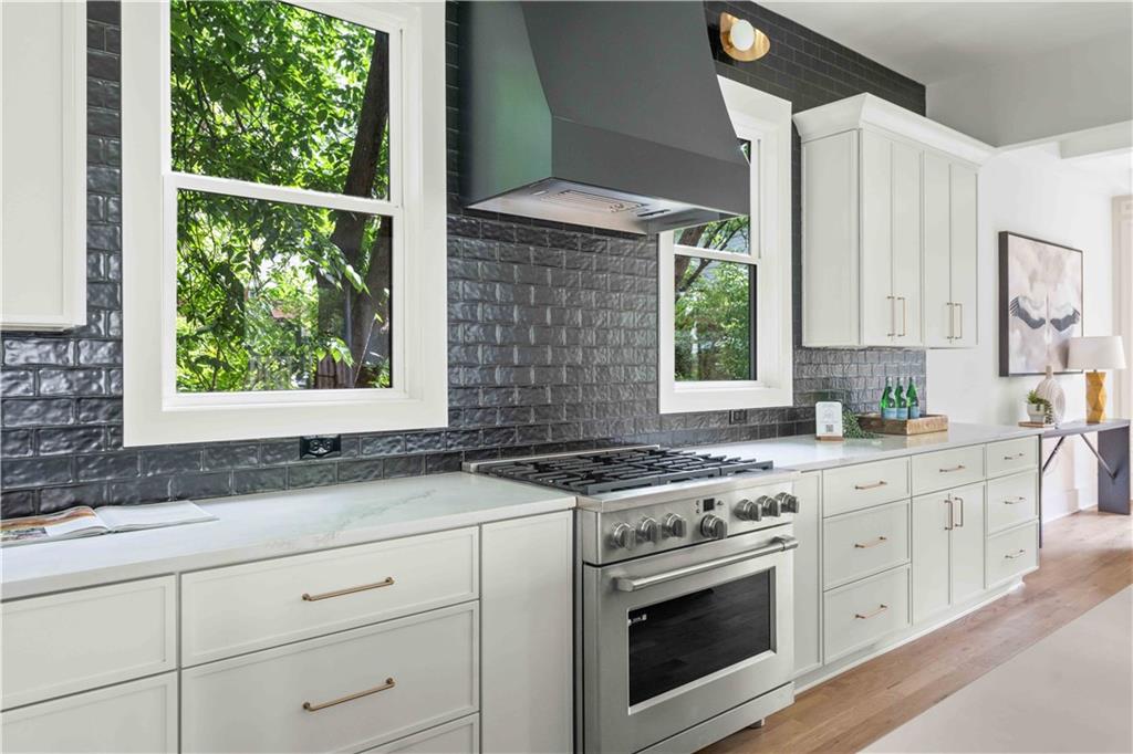 31 Walthall Se Property Photo 43