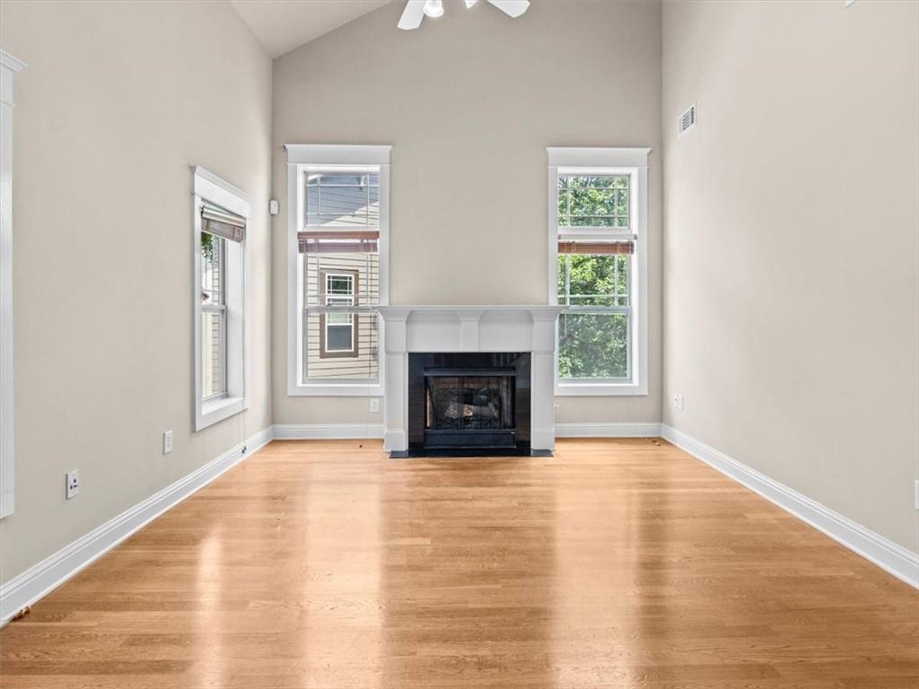 655 Mead Street Se Unit 8 Property Photo 3