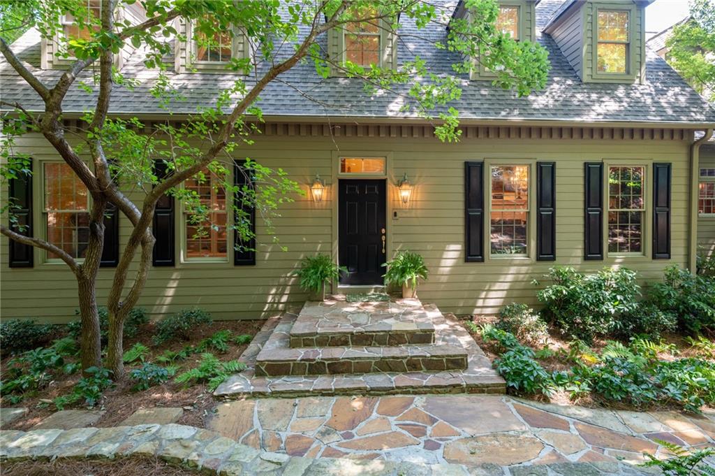 1104 Ridgeview Drive Property Photo 3
