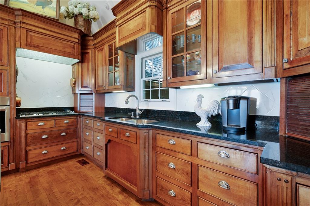 1104 Ridgeview Drive Property Photo 20