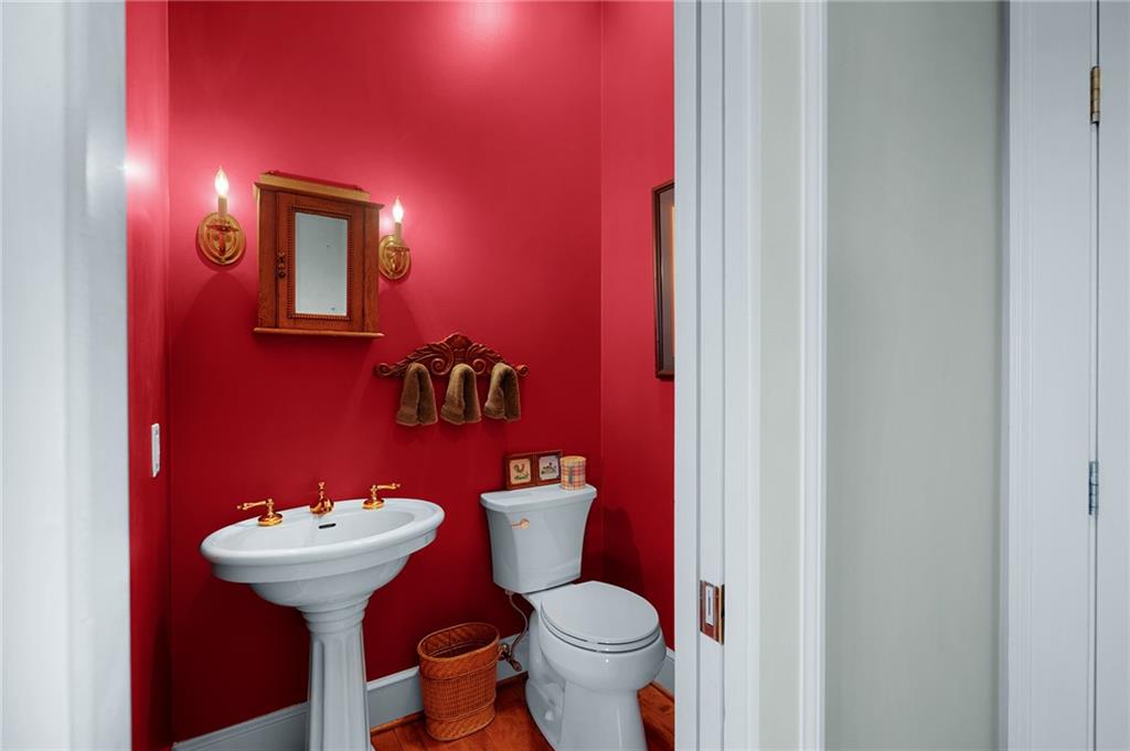 1104 Ridgeview Drive Property Photo 28