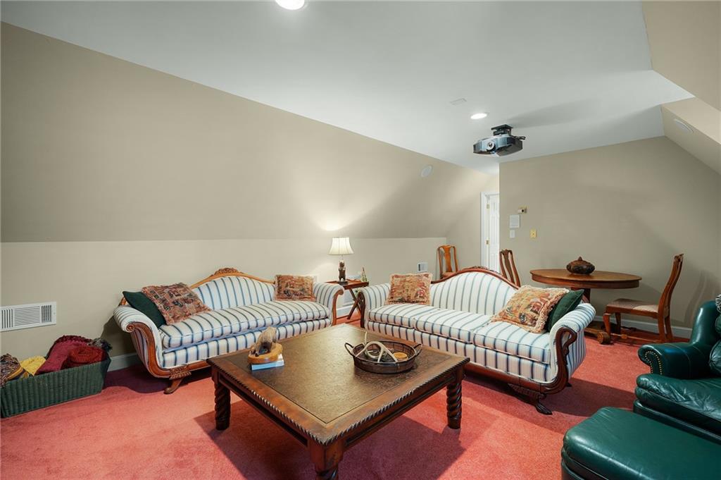 1104 Ridgeview Drive Property Photo 54