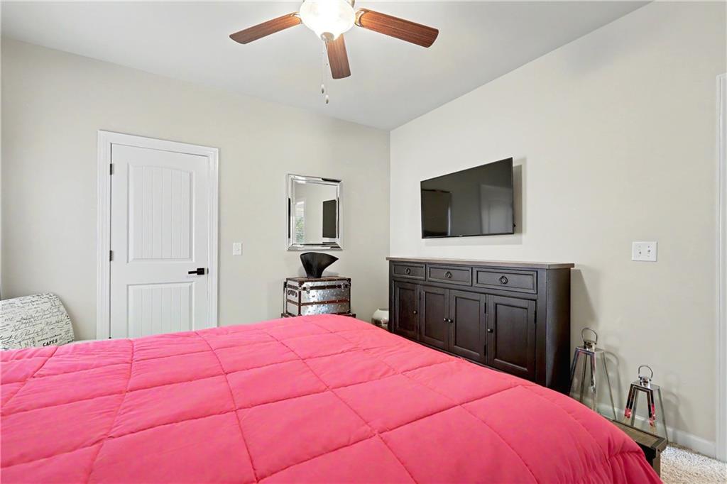 232 Sapphire Street Property Photo 42
