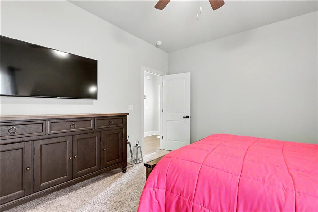 232 Sapphire Street Property Photo 44