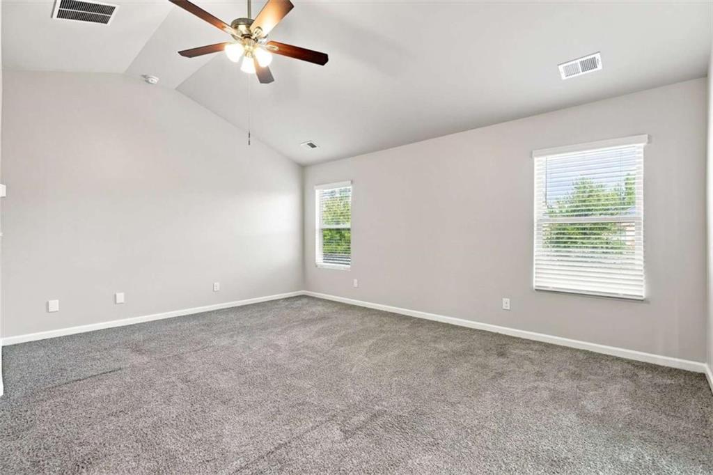 620 Emporia Loop Property Photo 21