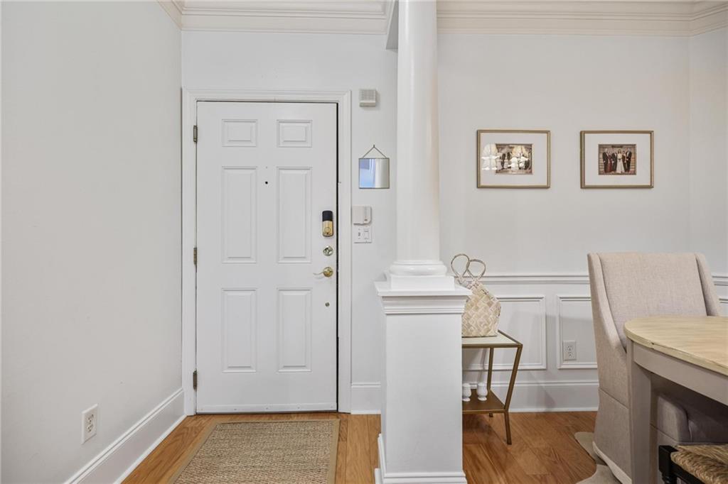 4100 Paces Walk Se Unit 2206 Property Photo 2