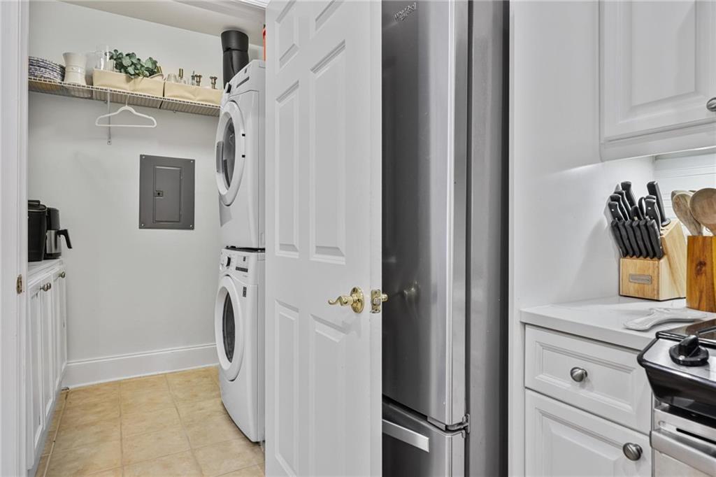 4100 Paces Walk Se Unit 2206 Property Photo 9