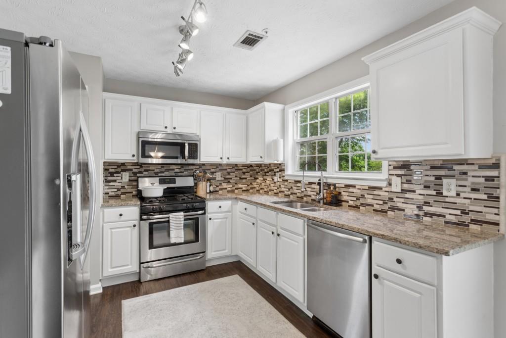 1418 Glenover Circle Property Photo 23