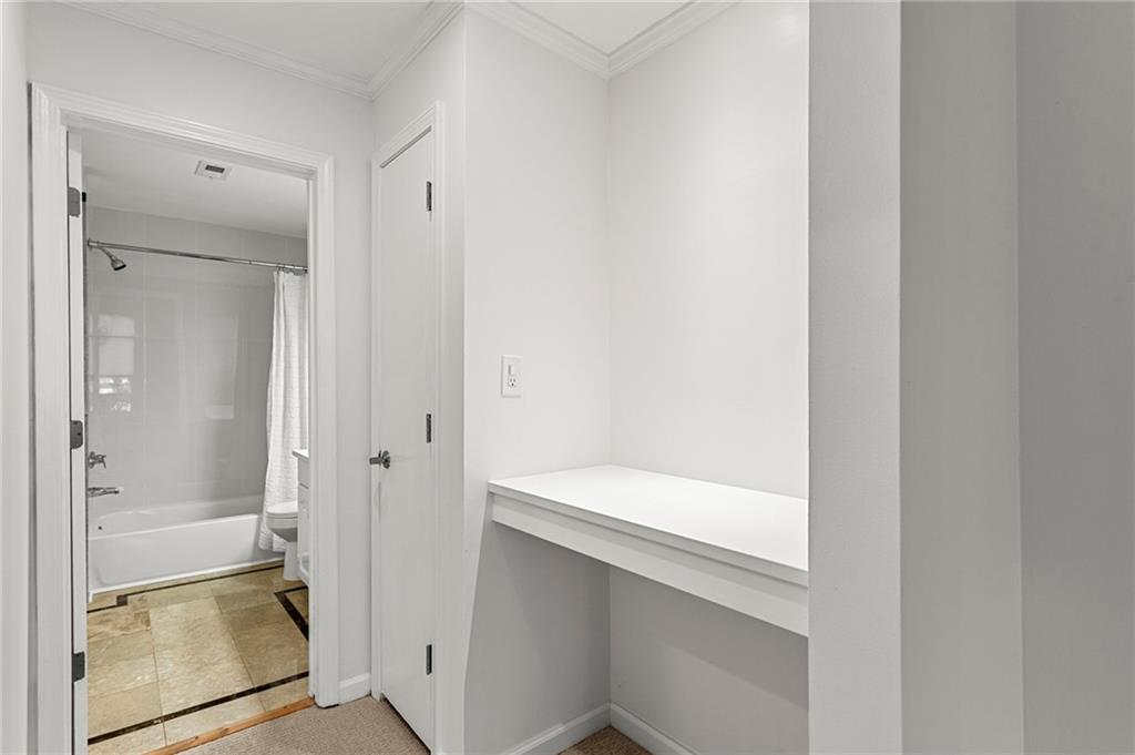 3655 Habersham Road Ne Unit B236 Property Photo 15
