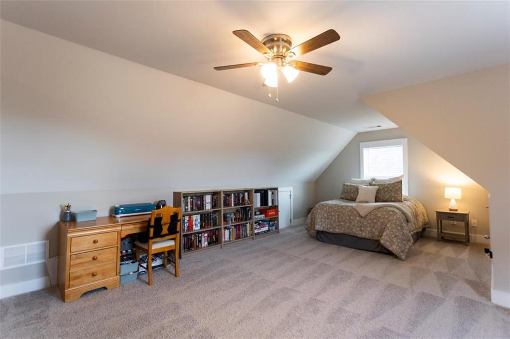 301 Savannah Drive Property Photo 25