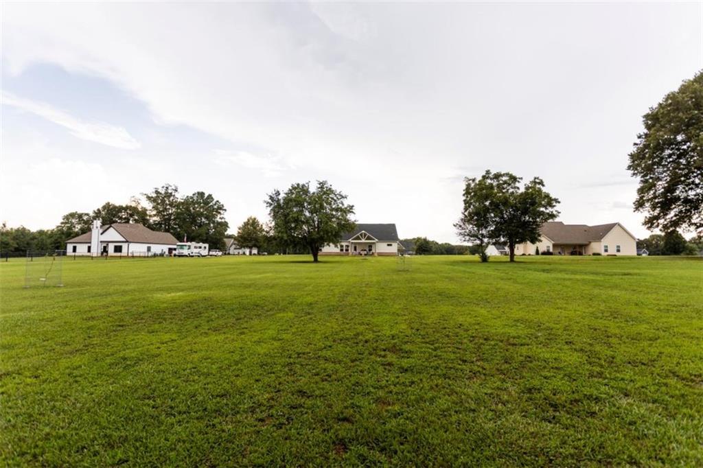 301 Savannah Drive Property Photo 33