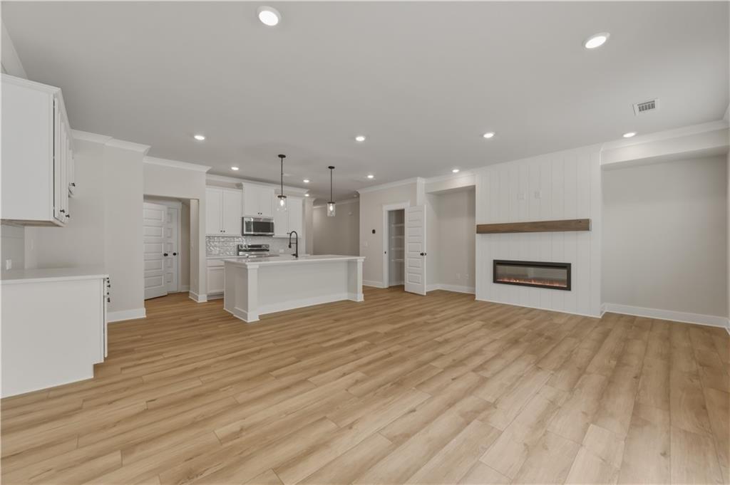 7824578 Property Photo 2