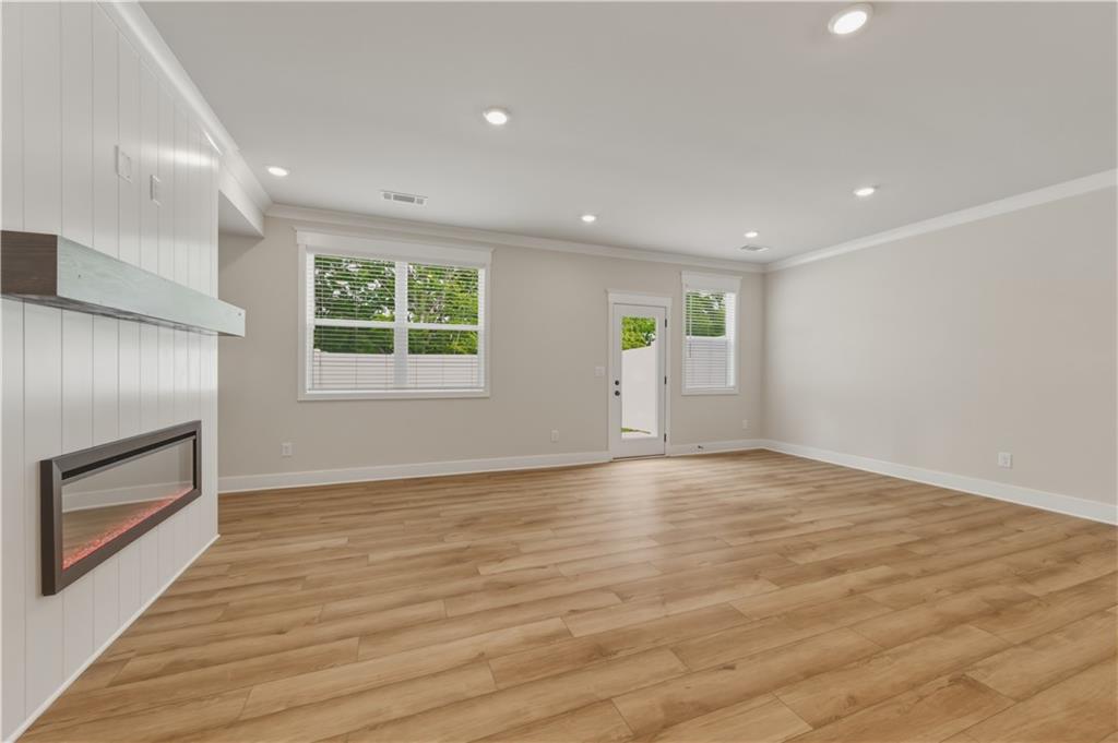 7824578 Property Photo 3