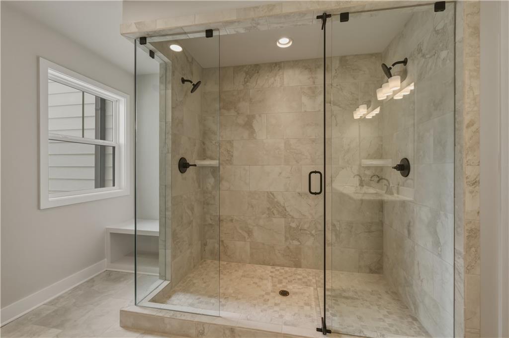 7824578 Property Photo 27