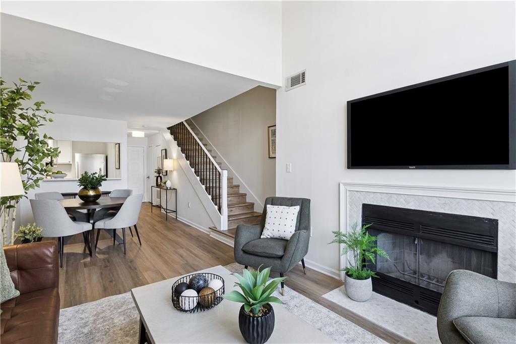 3655 Habersham Road Ne Unit 348b Property Photo 11
