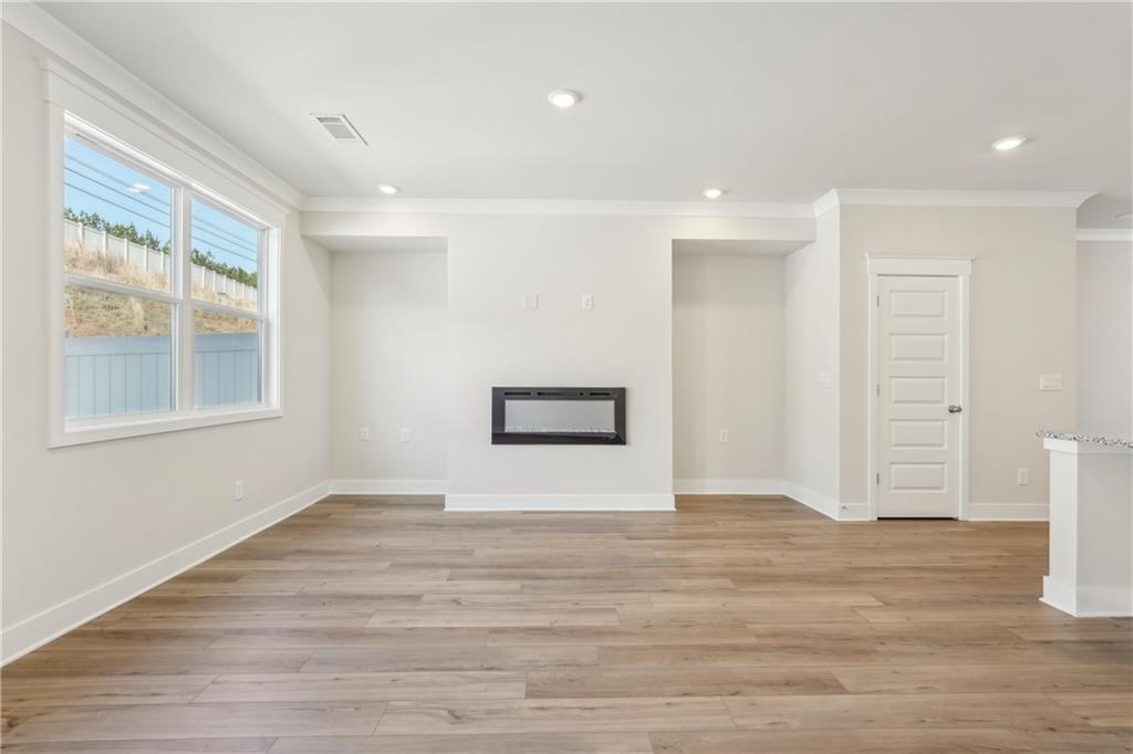 7824591 Property Photo 3