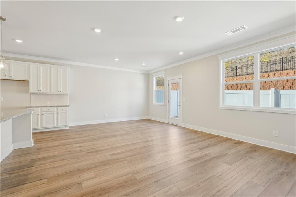 7824591 Property Photo 6