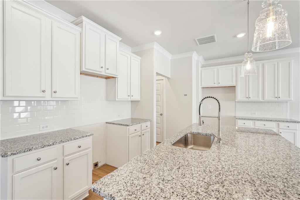 7824591 Property Photo 10