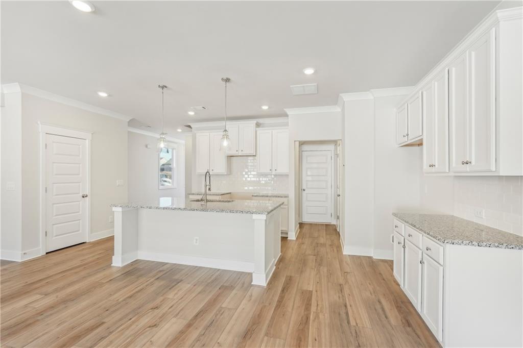 7824591 Property Photo 15